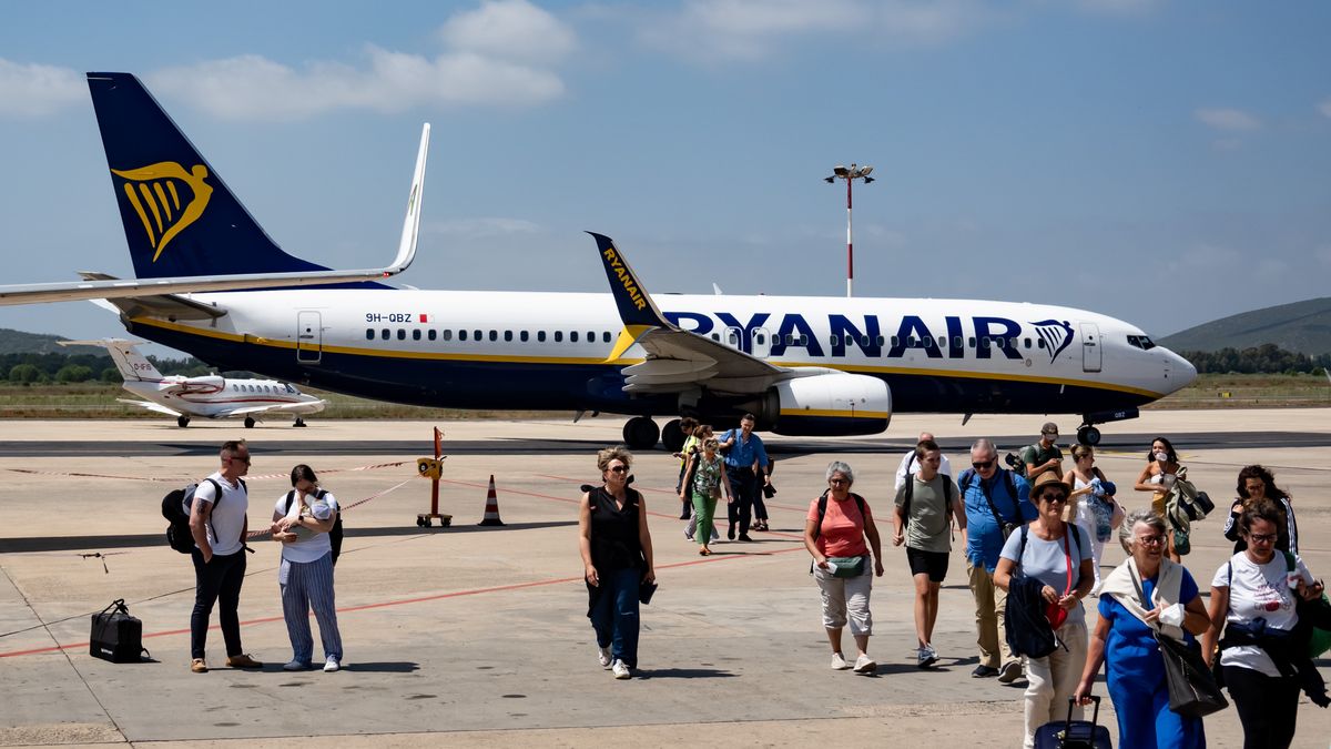 Passengers are disembarking a Ryanair airplane after landing at Alghero airport in Sardinia, Italy, on August 4, 2024. (Photo by Emmanuele Contini/NurPhoto via Getty Images)