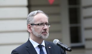 Nowy wariant koronawirusa. Niedzielski zapowiada ruch ws. Omikronu