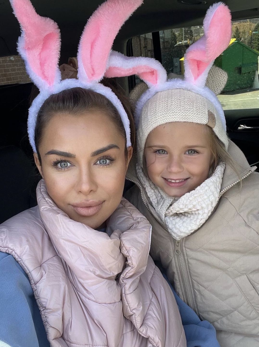 Natalia Siwiec prezentuje, jak jej córka wyjada ser TIPSEM
