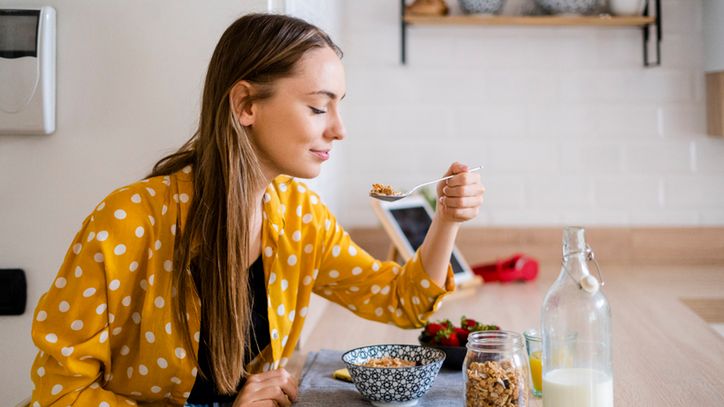 Układ endokannabinoidowy bierze udział między innymi w regulacji łaknienia.