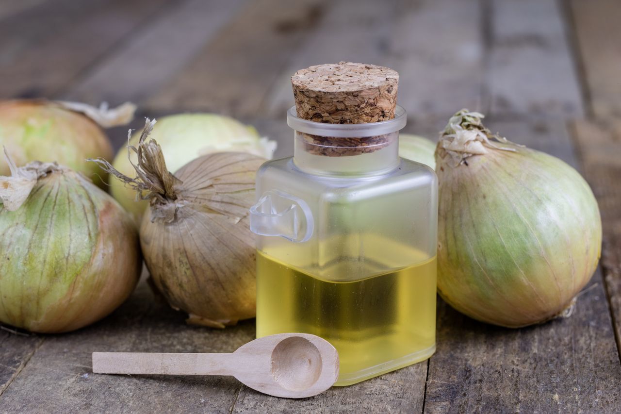 Na chrypkę i kaszel suchy i mokry. Przepis na domowy syrop z dwóch składników