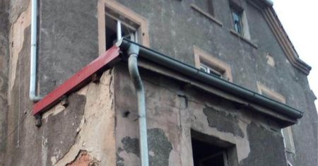 Dzieci zamknięte ze zwłokami. Wiadomo, dlaczego zmarła matka z Międzyborza