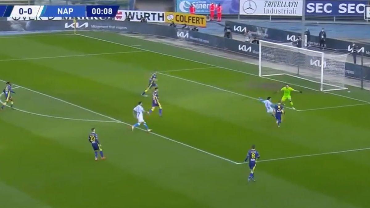 Materiały prasowe / ELEVENSPORTSPL / Na zdjęciu: gol Hirvinga Lozano