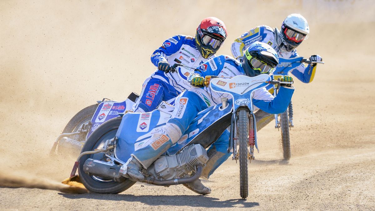 Zdjęcie okładkowe artykułu: WP SportoweFakty / Jakub Malec / Na zdjęciu: Mateusz Majcher w niebieskim kasku