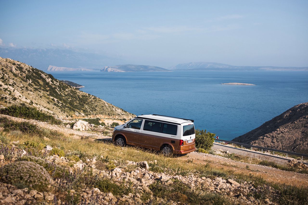 Volkswagen T6.1 California Ocean