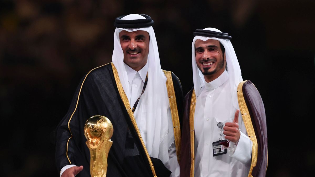 Zdjęcie okładkowe artykułu: Getty Images / Marc Atkins / Na zdjęciu: Khalid bin Khalifa bin Abdulaziz Al Thani i szejk Jassim Bin Hamad Al Thani