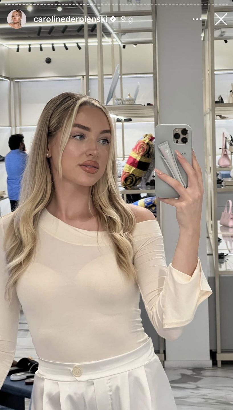 Caroline Derpieński w szale zakupów