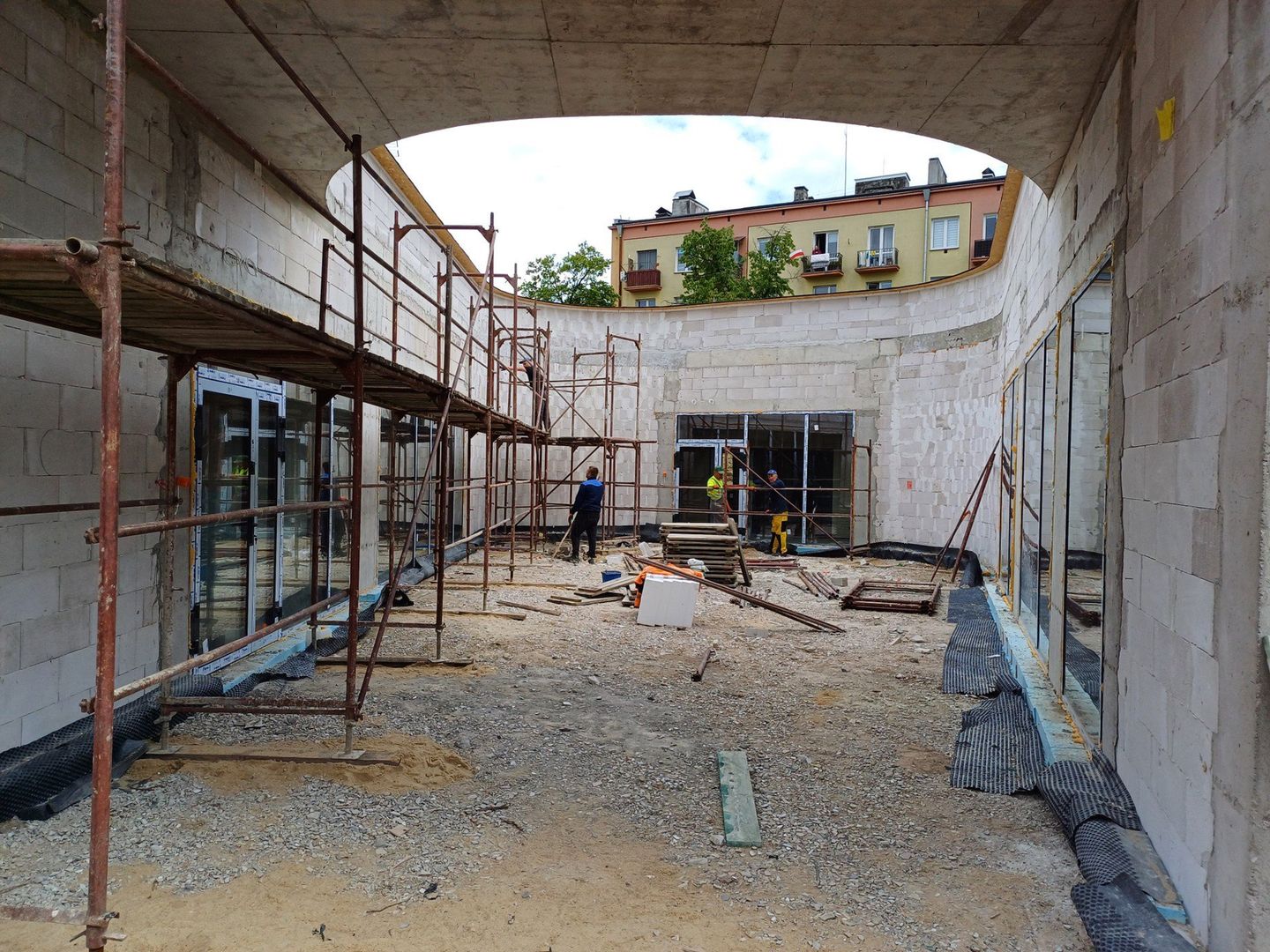 Budowa Centrum Opiekuńczo-Mieszkalnego w Starachowicach idzie zgodnie z planem