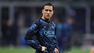 Niespodziewany zwrot dla Zielińskiego. Była 11. minuta meczu