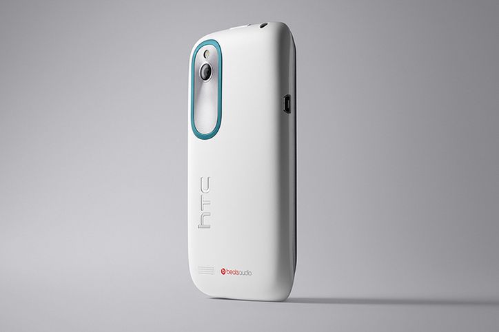 HTC Desire X - budżetowy Android dla niewymagających [wideo] 2