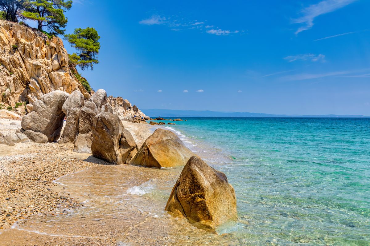 Plaża Fava na półwyspie Sithonia przypomina Seszele