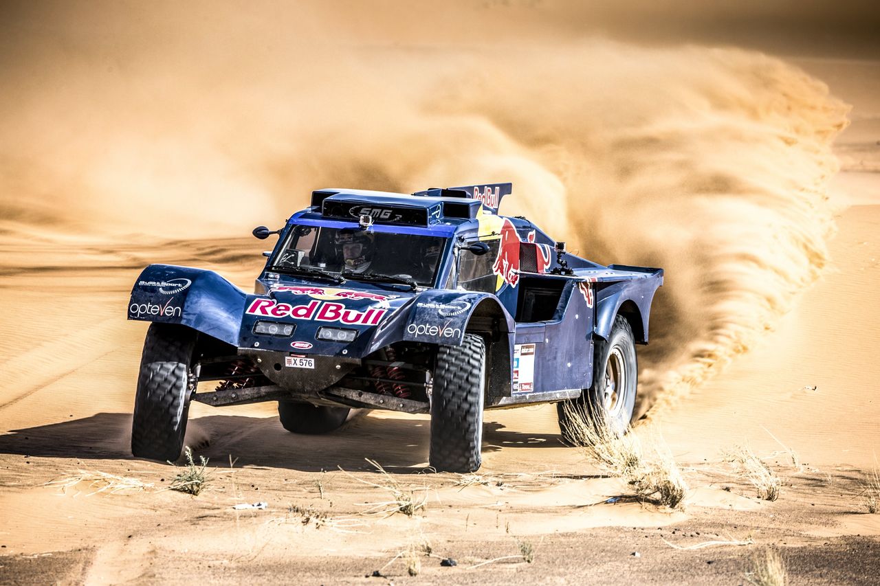 Red Bull SMG Rally Team pokazuje samochód i drużynę na Dakar 2014