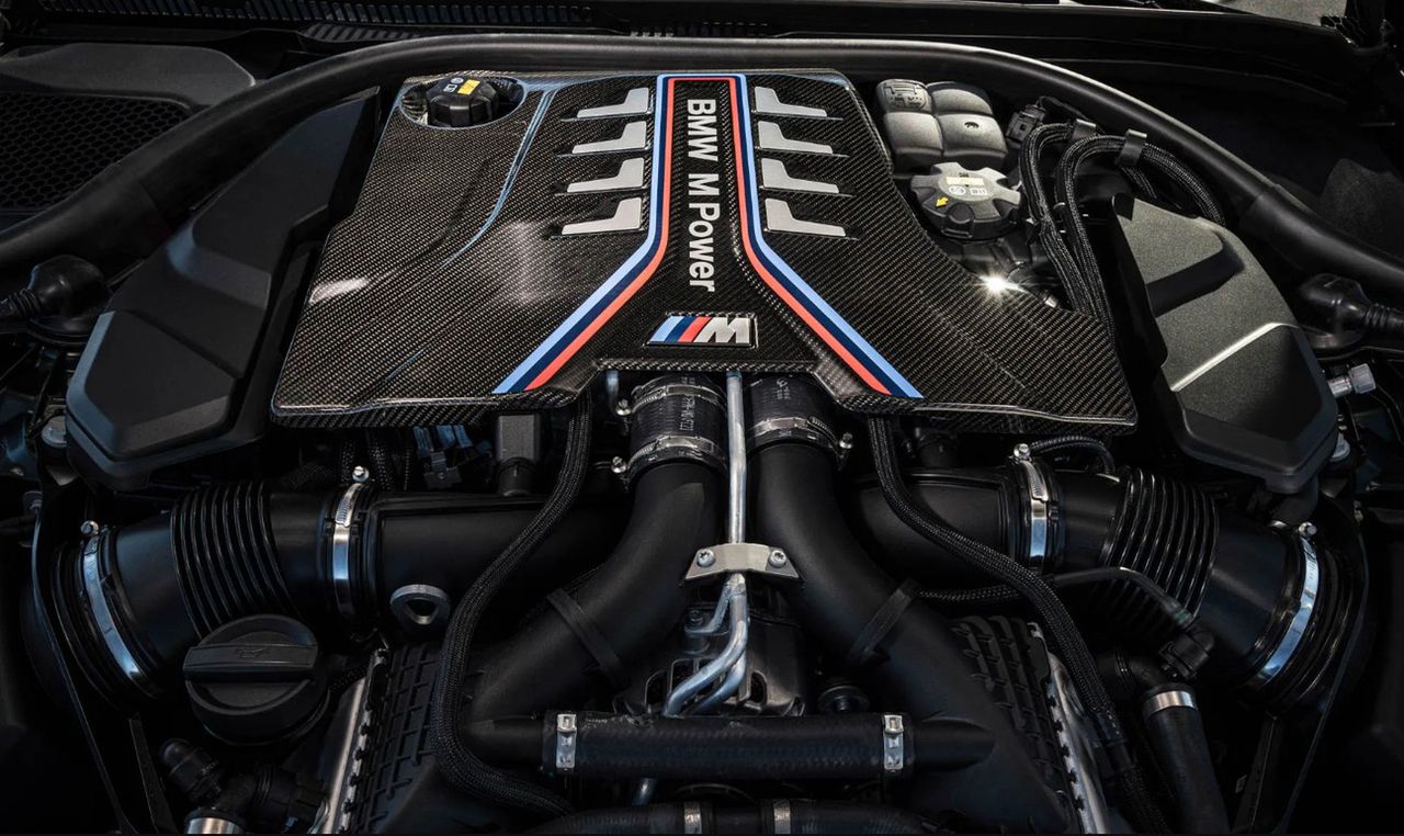 BMW zamierza produkować V8 i V12 tak długo, jak będzie to możliwe