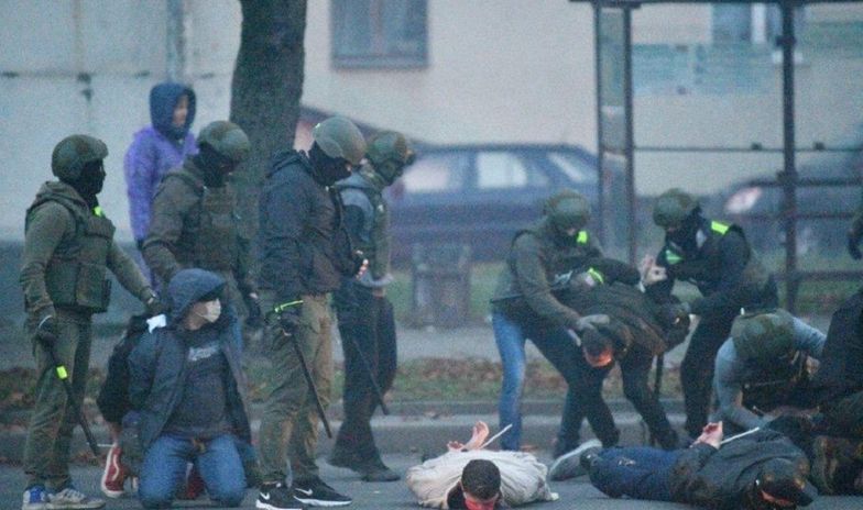 Przerażające sceny w Mińsku. W niedzielę upływa termin ultimatum