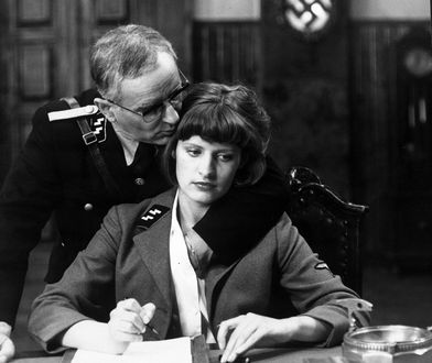 "Taka jedna, co to miała romans z Niemcem". "Sońka" - głośna i kontrowersyjna książka Ignacego Karpowicza