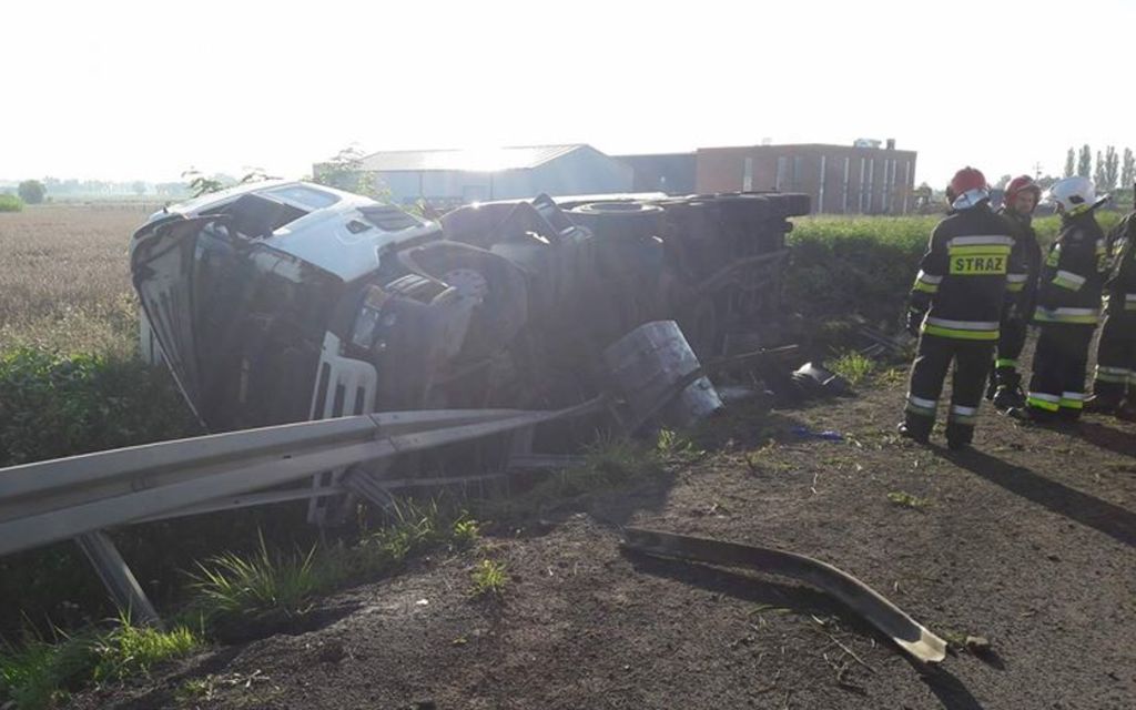 Groźny wypadek w Wielkopolsce. Zderzenie dwóch ciężarówek