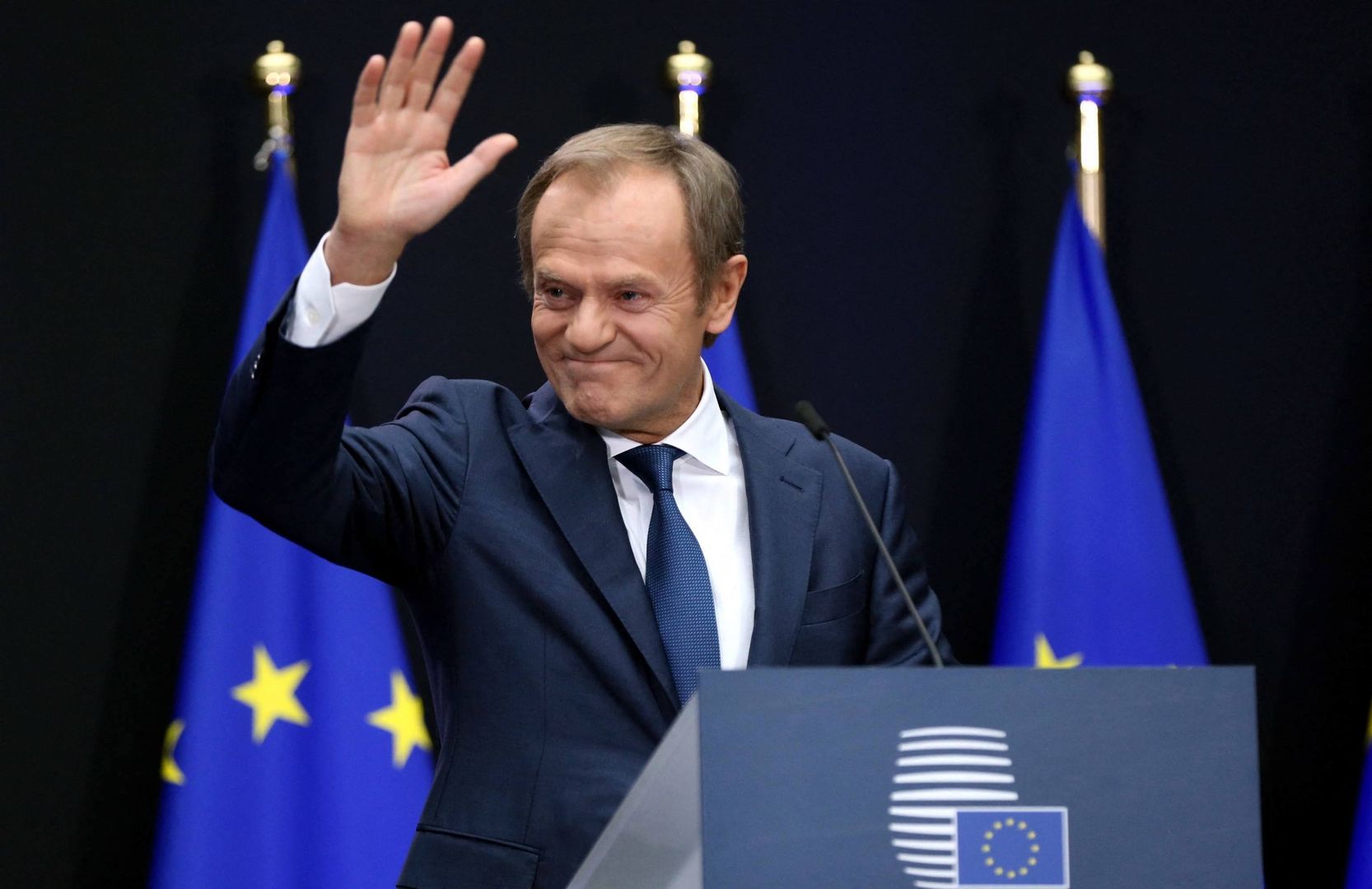 "Dzień dumy i radości". Donald Tusk o Oldze Tokarczuk