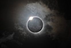 Zobacz całkowite zaćmienie Słońca