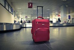 Trybunał UE: Linie lotnicze mogą pobierać opłaty za nadany bagaż