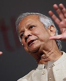 Noblista Yunus: tradycyjny kapitalizm nie zwalczy biedy