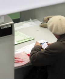 PiS po wyroku TK: jeśli przejmiemy władzę, obniżymy wiek emerytalny