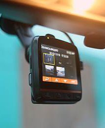 Kamerka w aucie z nakazem zgłoszenia