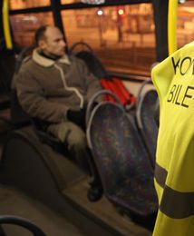 Pasażer bez biletu, kontroler bez ucha