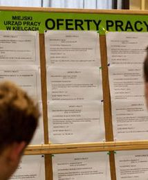 Granty, bony, profile. Rząd przeznaczył kolosalne pieniądze na bezrobotnych