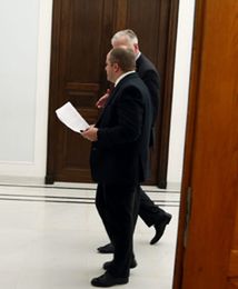 Wynagrodzenia w kancelariach najważniejszych organów państwa