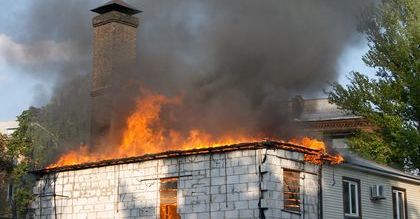 Dom, ubezpieczenie i pożar