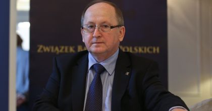 ZBP przedstawił bankom pakiet działań w związku z drogim frankiem