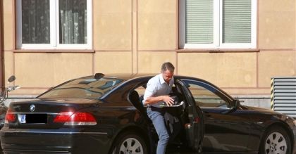Drogi i kolej jak w Afryce. A minister Nowak wozi się beemką!