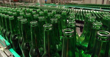 Polacy coraz częściej sięgają po piwa regionalnych warzelni