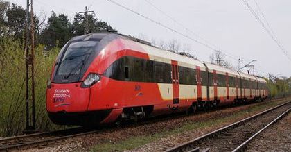 Pesa i Newag chcą sprzedać PKP Intercity lokomotywy