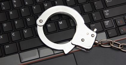Cyberprzestępczość coraz więcej kosztuje polskie firmy i prywatnych użytkowników internetu