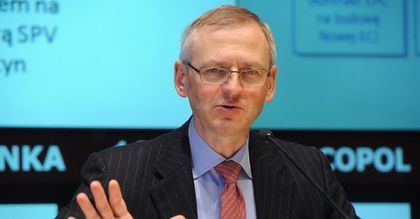 Wyrzucają Grendowicza z pracy. Dla osłody pozostają gigantyczne zarobki