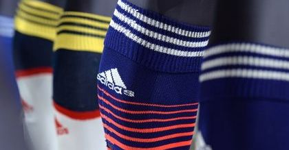 Adidas traci przez sankcje nałożone na Rosjan