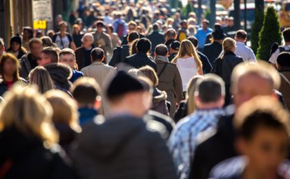 Związki i pracodawcy różnie oceniają skalę wzrostu najniższej płacy