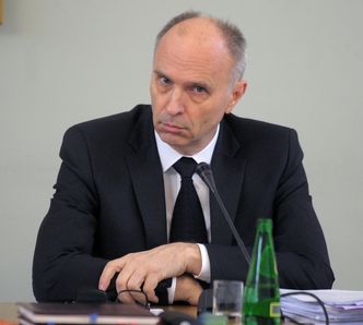 Były szef KNF Andrzej Jakubiak zabrał głos po opuszczeniu prokuratury. Mamy pierwszy komentarz