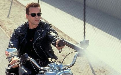 Polacy płacą gigantyczne pieniądze za... Schwarzeneggera na żywo