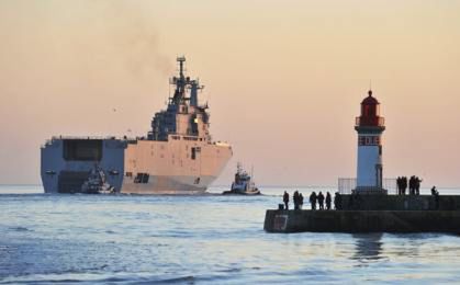 Francja sprzeda Rosji okręty desantowe Mistral