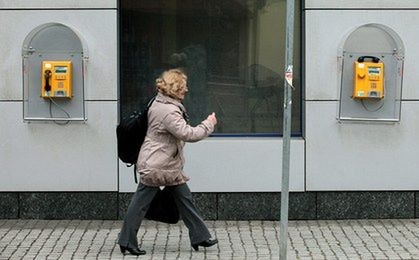 Wielkie wymieranie budek telefonicznych