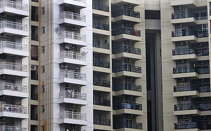 GUS: liczba pozwoleń na budowę mieszkań w lutym spadła o 5,3 proc. rdr