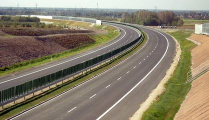 Wpuszczą tiry na autostradę?