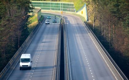 Bank Światowy: kierowcy powinni ponosić koszty korzystania także z dróg miejskich