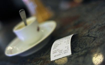 Grecja obniża VAT w restauracjach, liczy na spadek oszustw podatkowych
