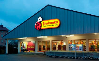 Biedronka przejmuje część Marcpolu