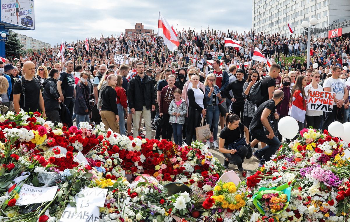 Białoruś. Wielotysięczna manifestacja w Mińsku. "Odejdź!"