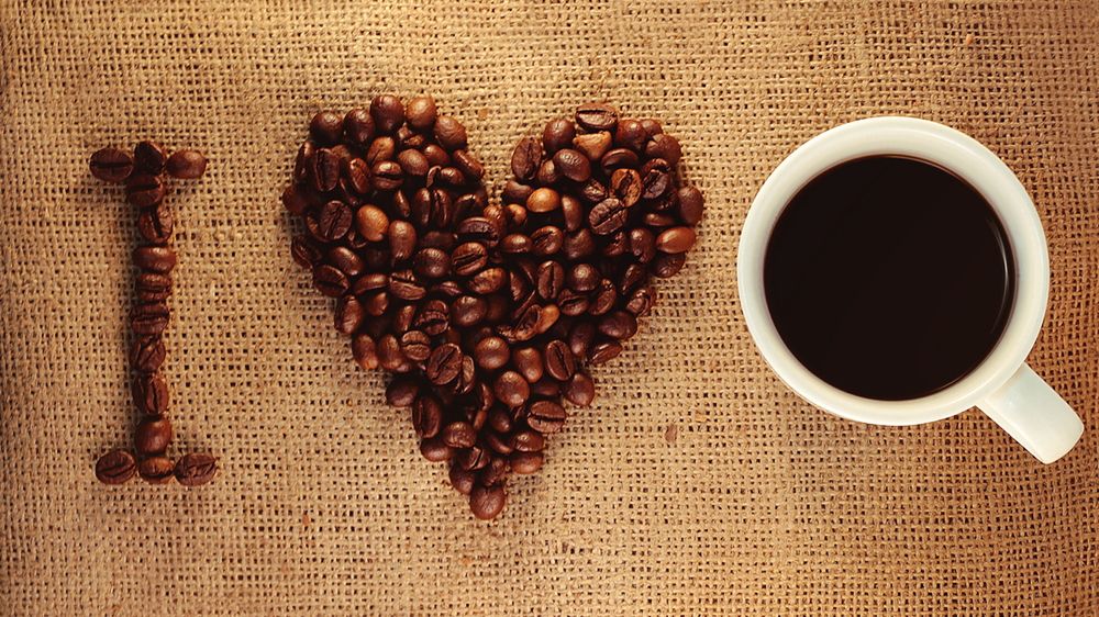 Bezkofeinowa kawa parzona z wody z kranu