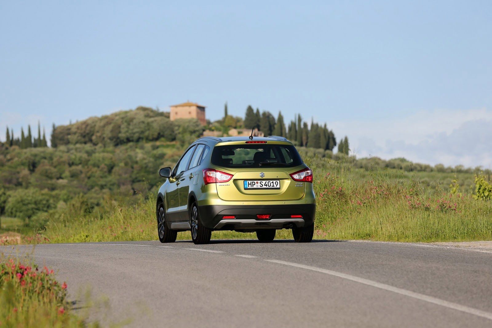 Nowe Suzuki SX4 - japoński crossover w szczegółach [galeria] 2